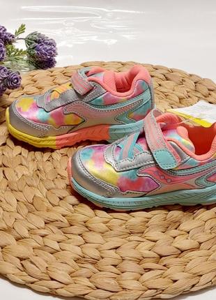 Кроссовки saucony