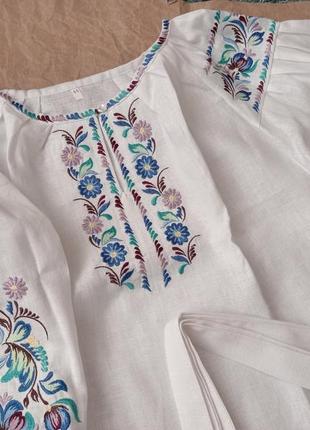 Розкішна білосніжна вишиванка лляна вишита сукня в стилі бохо з парної колекції "петриківка"7 фото