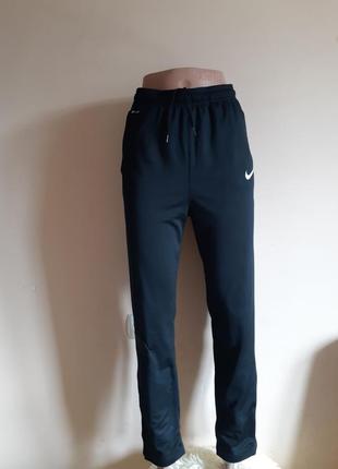 Спортивные штаны roshe nike