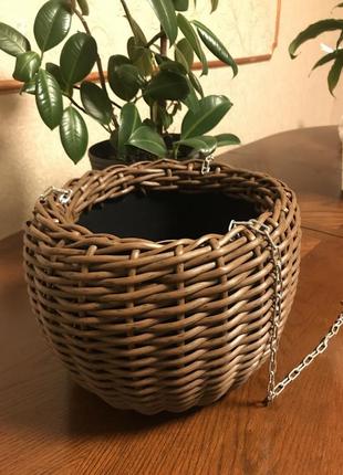 Подвесное кашпо из ротанга на 5 л. 2