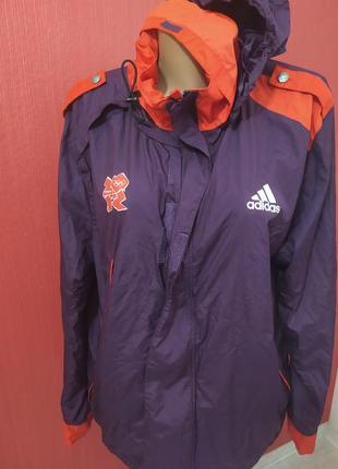Спорт ,куртка , витрівка