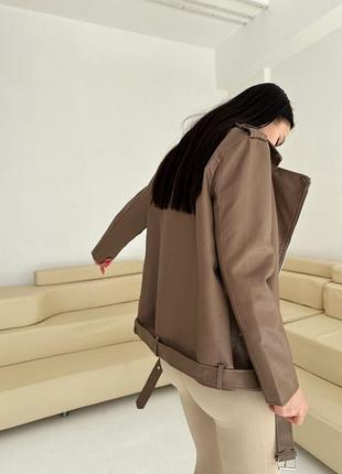 Модна жіноча шкіряна куртка косуха оверсайз з екошкіри найвищої якості2 фото