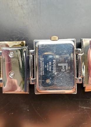 Изысканные женские часы от бренда fossil