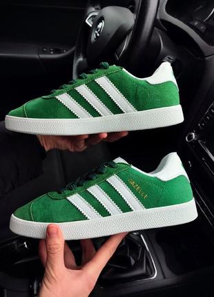 Жіночі кросівки adidas gazelle зелені4 фото