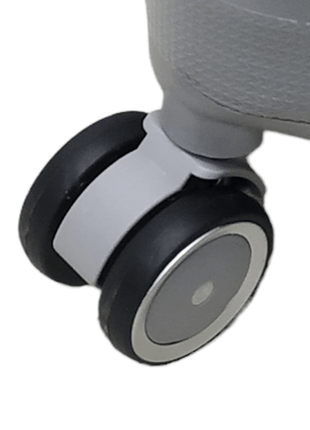 Серый чемодан полипропилен. очень прочный, имлия. размер s