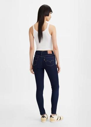 Женские супероблегающие джинсы levi's3 фото