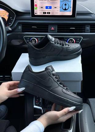 Женские кроссовки nike air force 1 low classic black premium 36-373 фото