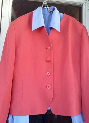 Стильний кораловий костюм 50-52-54р.