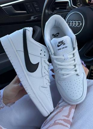 Женские кроссовки nike sb dunk low retro white black 36-37-39-40