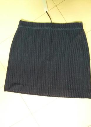Красивая прямая трикотажная юбка 18 размера