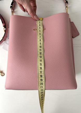 Женская брендовая кожаная сумочка coach mollie bucket bag 22 pink сумка кроссбоди оригинал кожа коач коуч на подарок жене подарок девушке9 фото