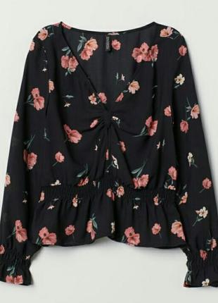 Блуза в квітковий принт