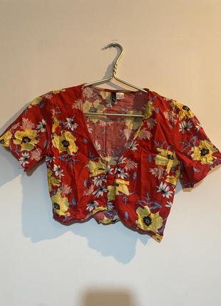 Вкорочена футболка