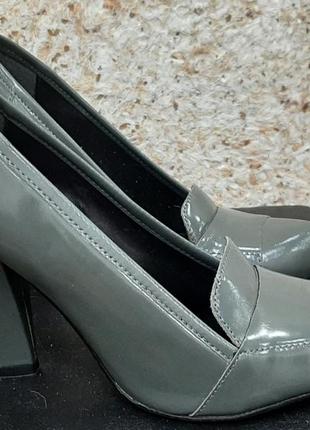 Туфлі в офіс