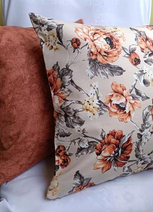 Набор декоративных наволочек 40*40 с рыжими пионами для декора