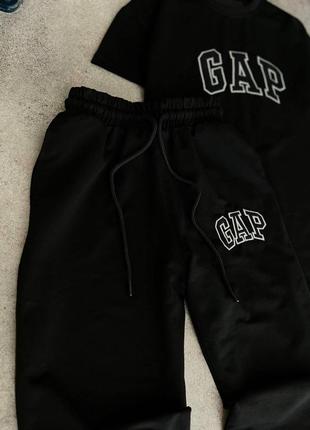 Костюм мужской базовый футболка брюки gap чернний комплект мужской поло-футболка штаны гап черный3 фото