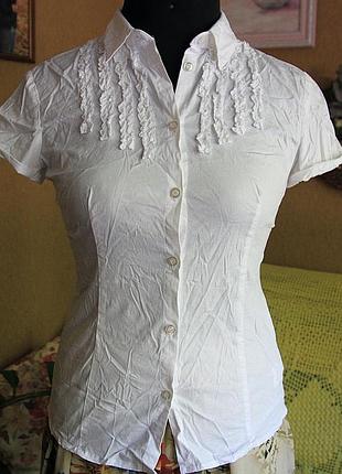 Біла блузка sisley.