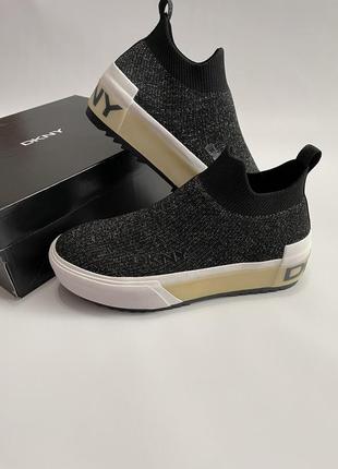 Кроссовки dkny