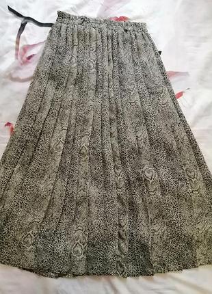 Спідниця в складку, літо. 46-48.