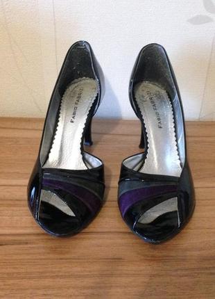 Туфлі жіночі з відкритим носком