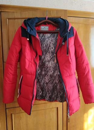 Куртка жіноча 44р