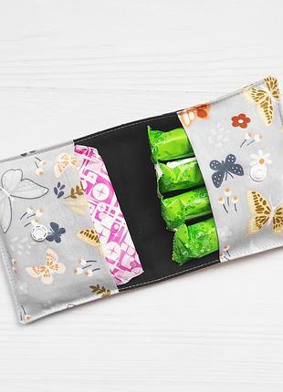 Органайзер для прокладок и тампонов. симпатичная косметичка для хранения средств женской гигиены.