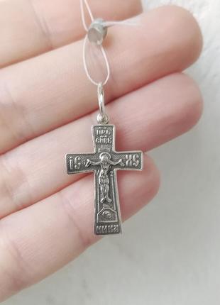 Серебряный маленький крест с распятием и молитвой4 фото