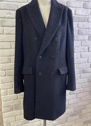 Стильное итальянское пальто