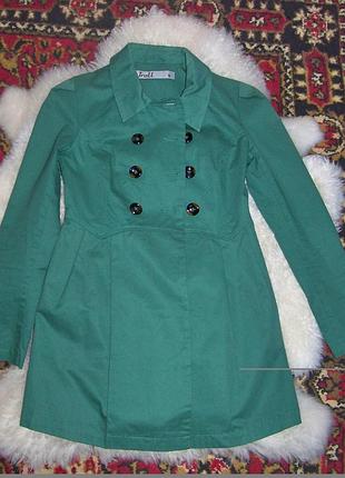 Суперский плащ насыщенного изумрудного цвета troll (польша)