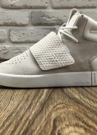Кроссовки adidas tubular invader