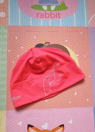 Спортивная шапка