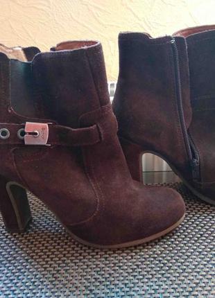 Півчобітки з натуральної замші