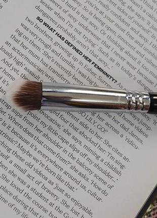 Кисть кабуки sigma beauty 3dhd precision brush2 фото