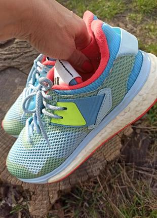 Стильные кроссовки adidas