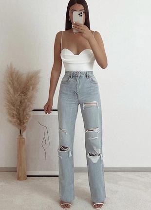 Джинсы zara wide leg с рваностями, тренд 2023