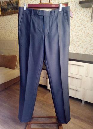 Zara стильные мужские брюки размер 30