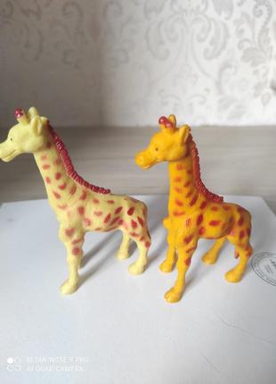 Жирафы резиновые миниатюра оригинал