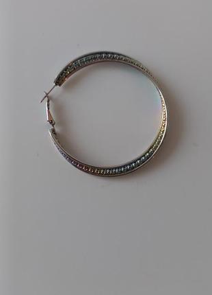 Стильні сережки кільця (d=5,9 см)3 фото