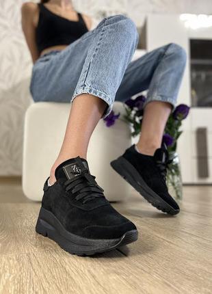 Кросівкі замшеві шкіряні чорні