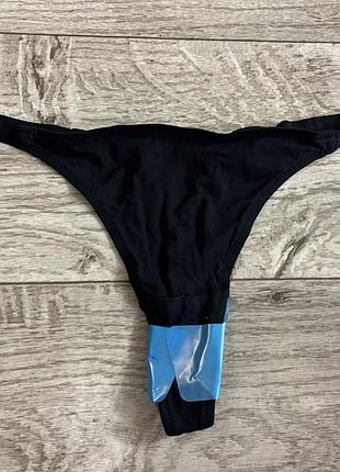 Трусики стрінги