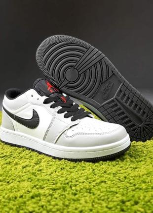 Nike air jordan 1 low