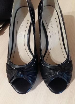 Босоножки швеция  туфли летние кожа pesaro