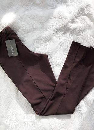 Лосини зі швом та розрізом сзаду