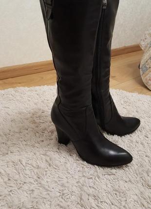 Сапоги весна-осень в идеальном состоянии, натуральная кожа. 37 размер