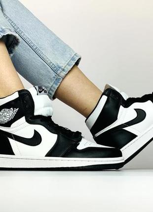 Жіночі кросівки nike air jordan 1 retro high black white 1 / smb8 фото