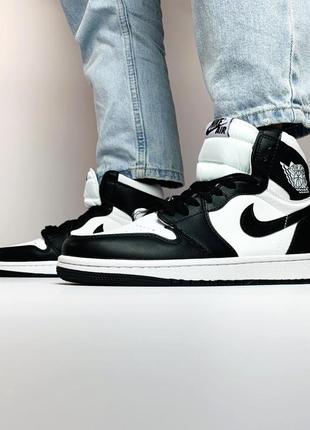 Жіночі кросівки nike air jordan 1 retro high black white 1 / smb5 фото