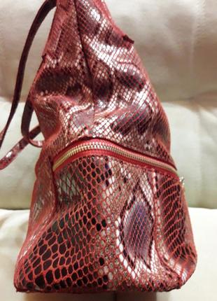 Женская сумка из натуральной кожи (питон)4 фото