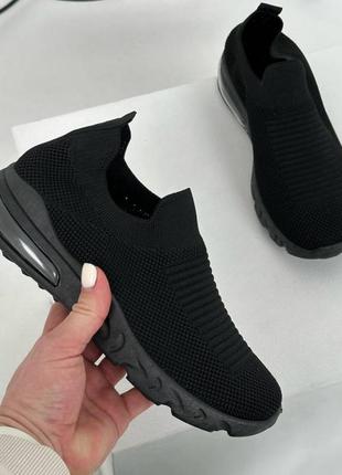 Легенькі чорні кросівки,  взуттєвий текстиль1 фото