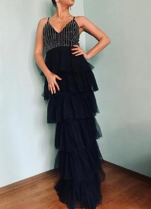 Шикарное вечернее платье