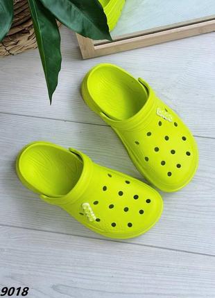 Шльопанці шльопки резина гума с закритим носком